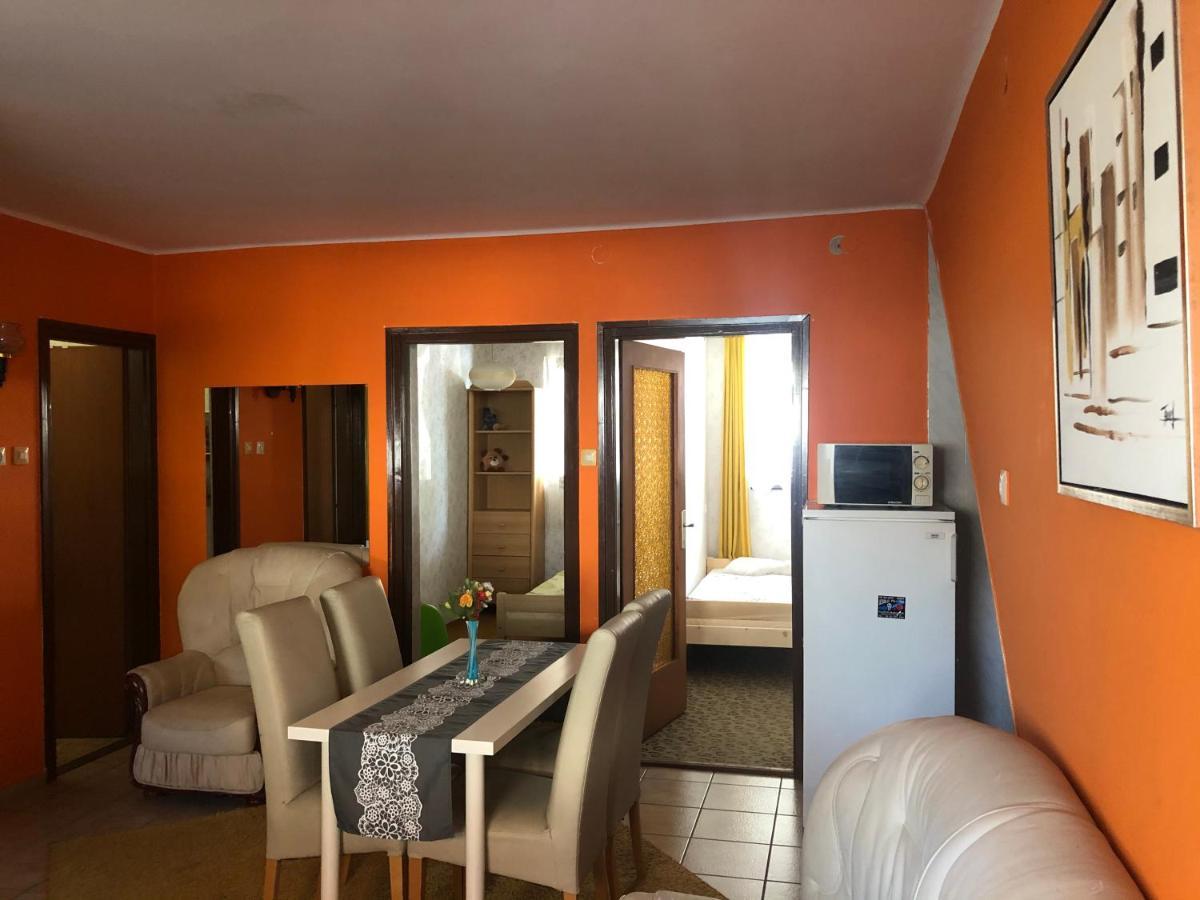 Jesolo Apartmanhaz บาลาตอนเคเรสตูร์ ภายนอก รูปภาพ