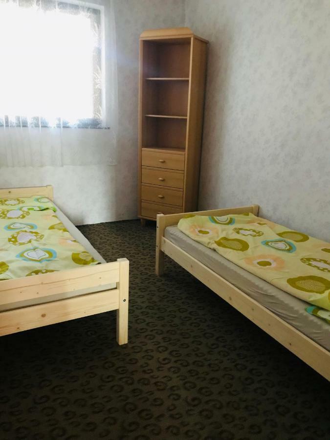 Jesolo Apartmanhaz บาลาตอนเคเรสตูร์ ภายนอก รูปภาพ